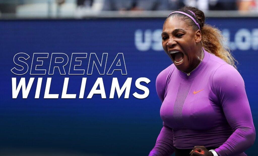 Serena Williams w chwili relaksu, pozująca z fanami, ukazująca swoją przystępną stronę.